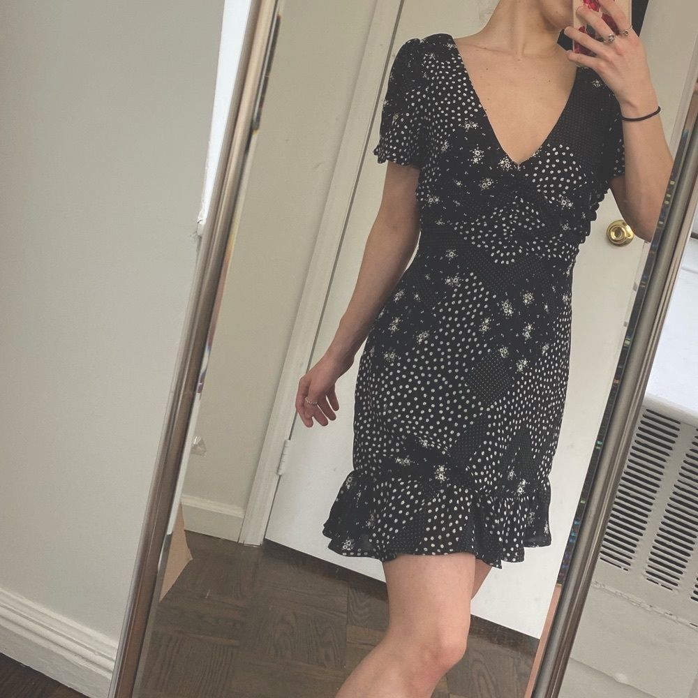 F21 Floral Ruched Mini Dress - Picture 2 of 7
